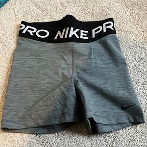 Grey Nike pros 5 inch shorts